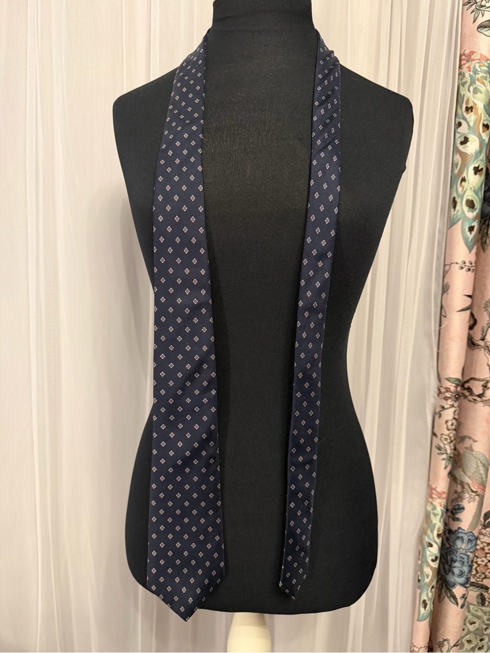 Bert Pulitzer 100% Silk Navy Blue Geometric Foulard Necktie Vintage Preppy